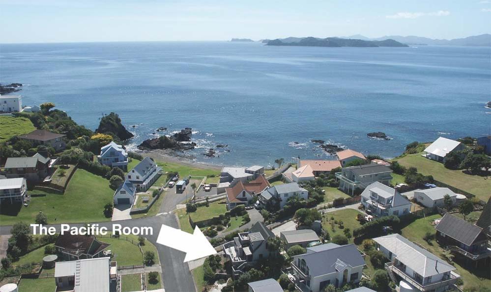 The Pacific Room, Tapeka Point Рассел Екстер'єр фото